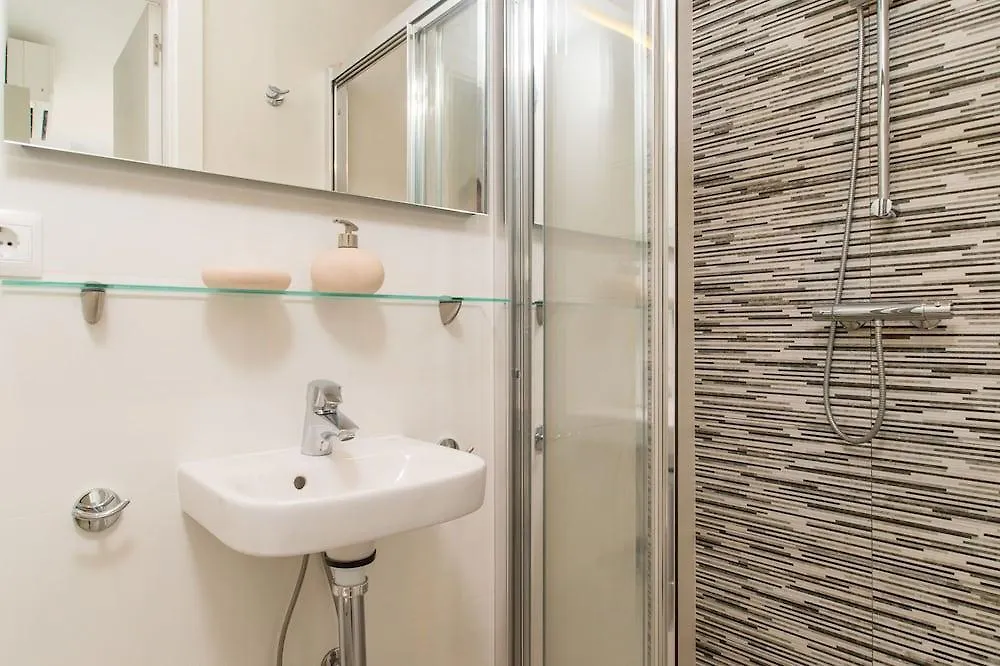 Apartamentos Stella Maris Canovas Nerja Otel